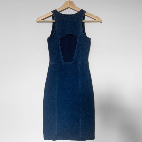 🌻2/$15 dresses - H&M Denim Dress - Picture 3 of 4